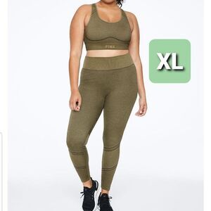 New VS PINK SEAMLESS LEGGINGS